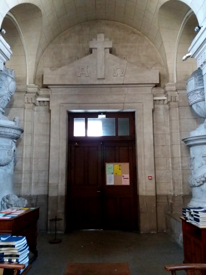Chapelle Sainte-Croix de Lyon - Porte d'entrée