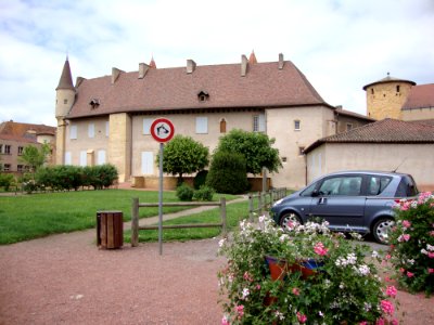 Charlieu (Loire, Fr), l'abbaye avec tour aux moines