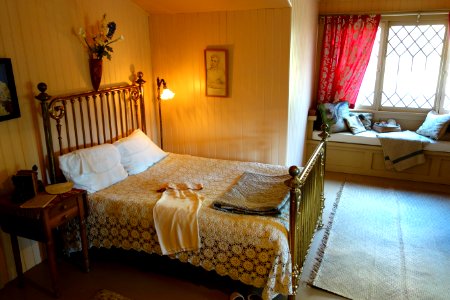 Charmian's bedroom - Jack London's Cottage - DSC03886