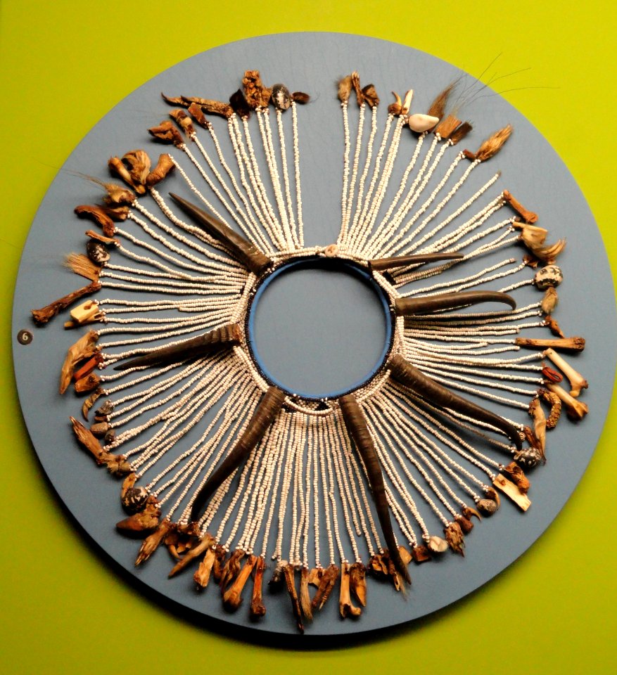 Charm necklace, Masai - African objects in the American Museum of Natural History - DSC05973