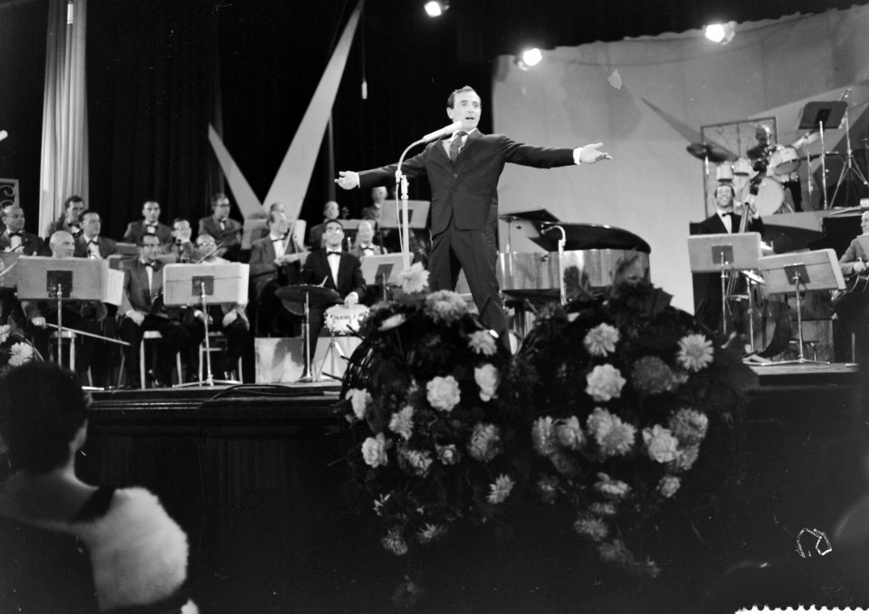 Charles Aznavour, Bestanddeelnr 912-9917