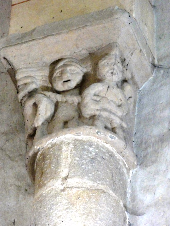 Chapiteaux de l'église Saint-Pierre de Biollet (Puy-de-Dôme) 10