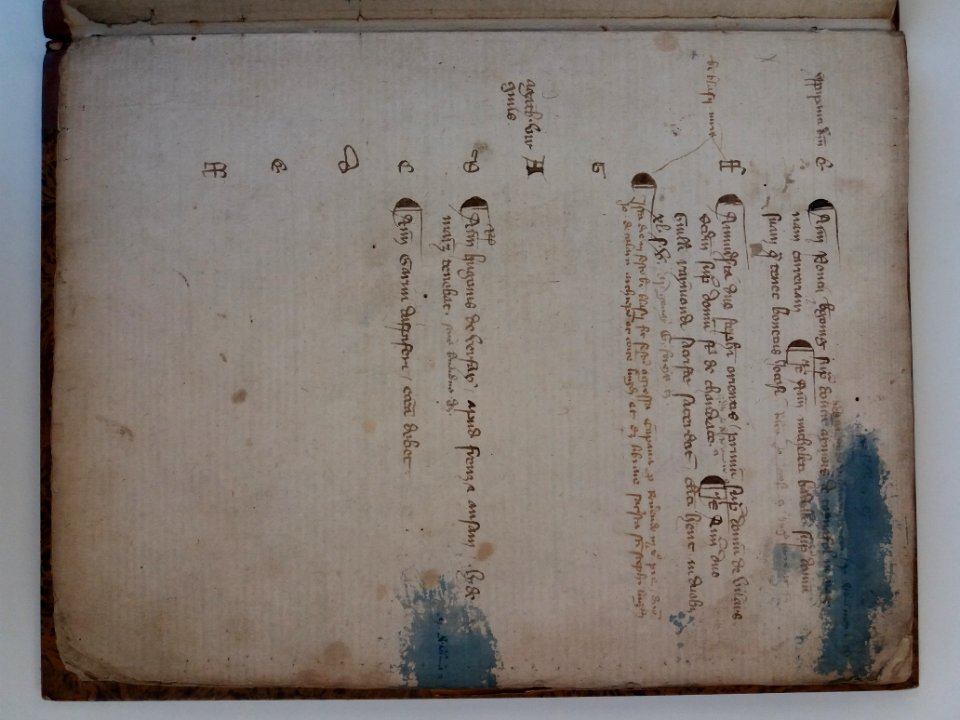 Chapitre primatial Saint-Jean de Lyon - Armoire Agar - 10 G 1054 - Volume 34 - Folio 3 recto