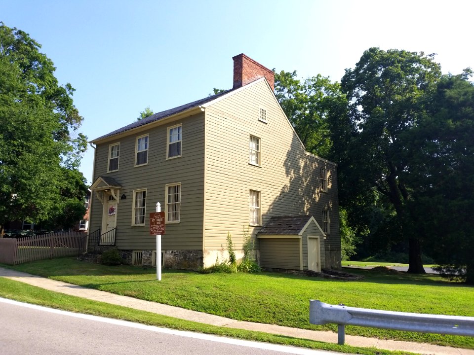 Charlestownmd107houseafar