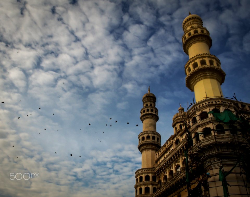 Charminar Wakes Up To Flocking Pigeons (169569499)