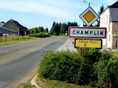 Champlin (Ardennes) city limit sign