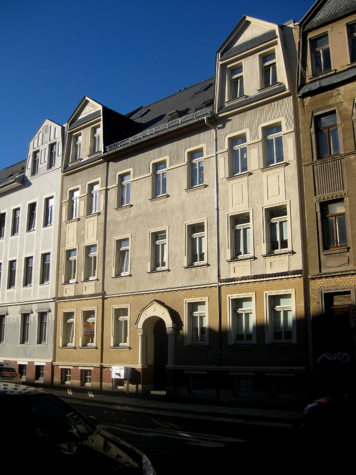 Charlottenstraße 83