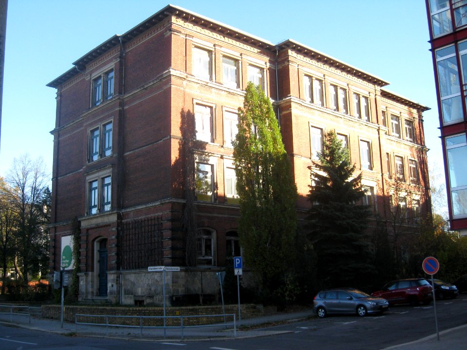 Charlottenstraße 52 (3)