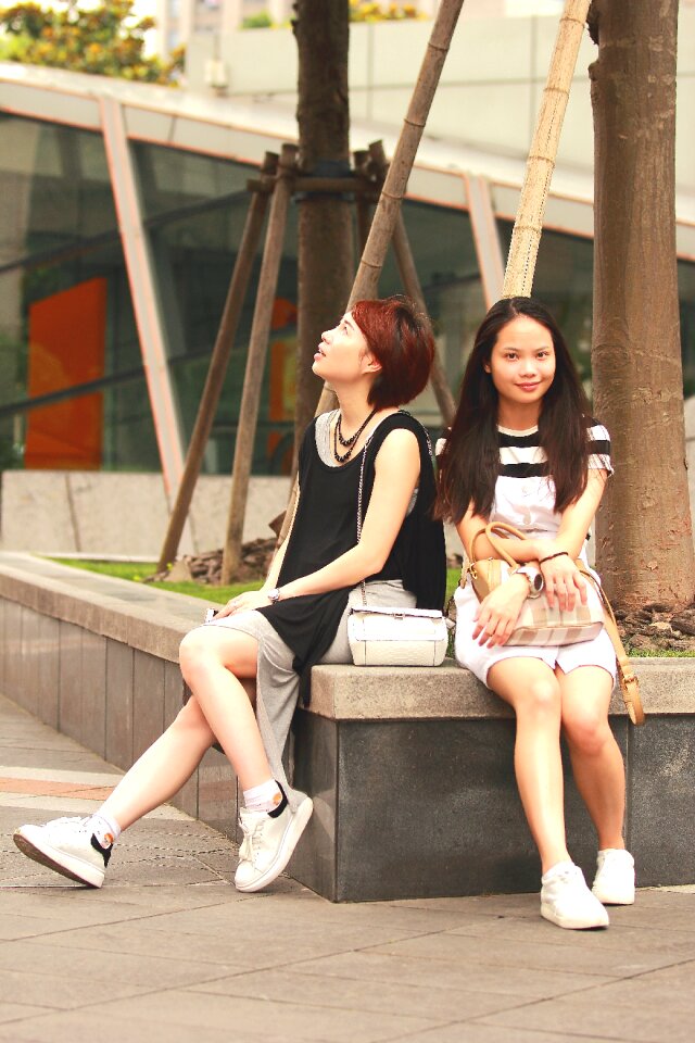 Girlsstreet people young