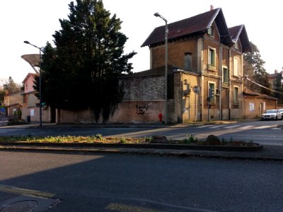 Champagne-au-Mont-d'Or - Avenue de Lanessan - Maison à démolir, à l'angle de la rue Félix Faure