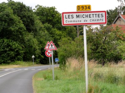 Champs (Aisne) city limit sign Les Michettes