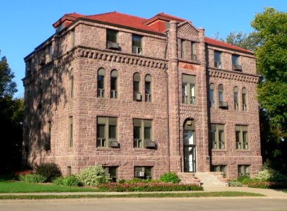 Charles City College bldg from E 1
