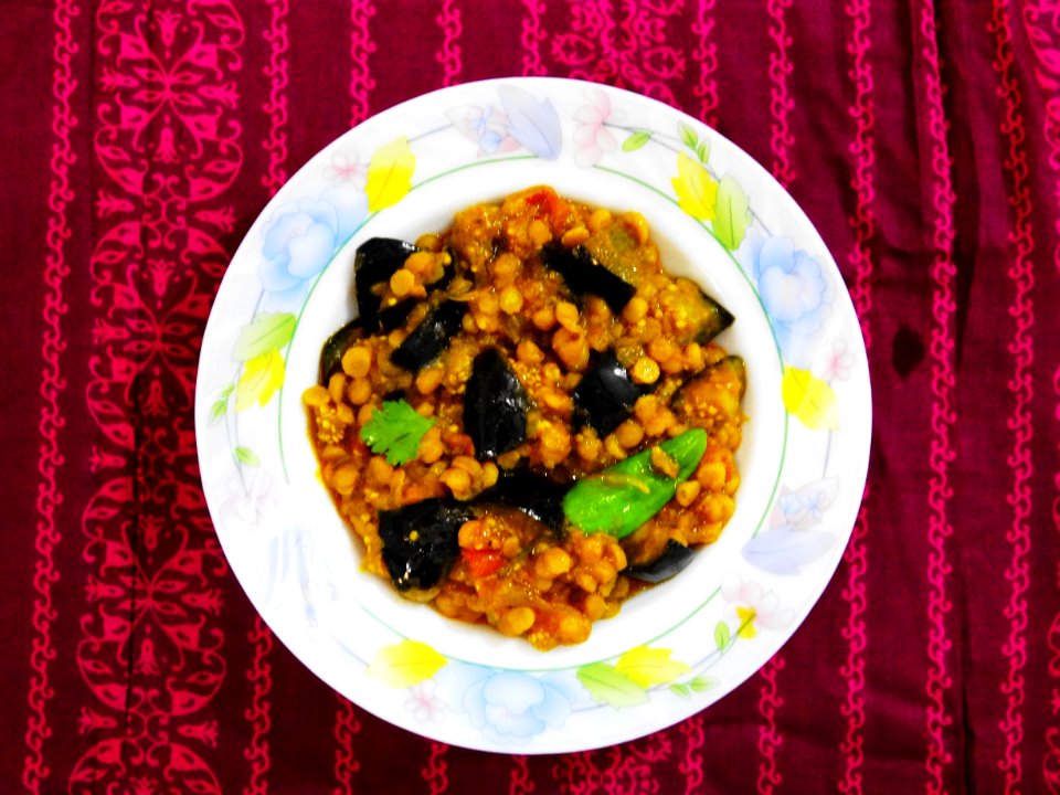 Chanay Ki Dal Aur Baingan
