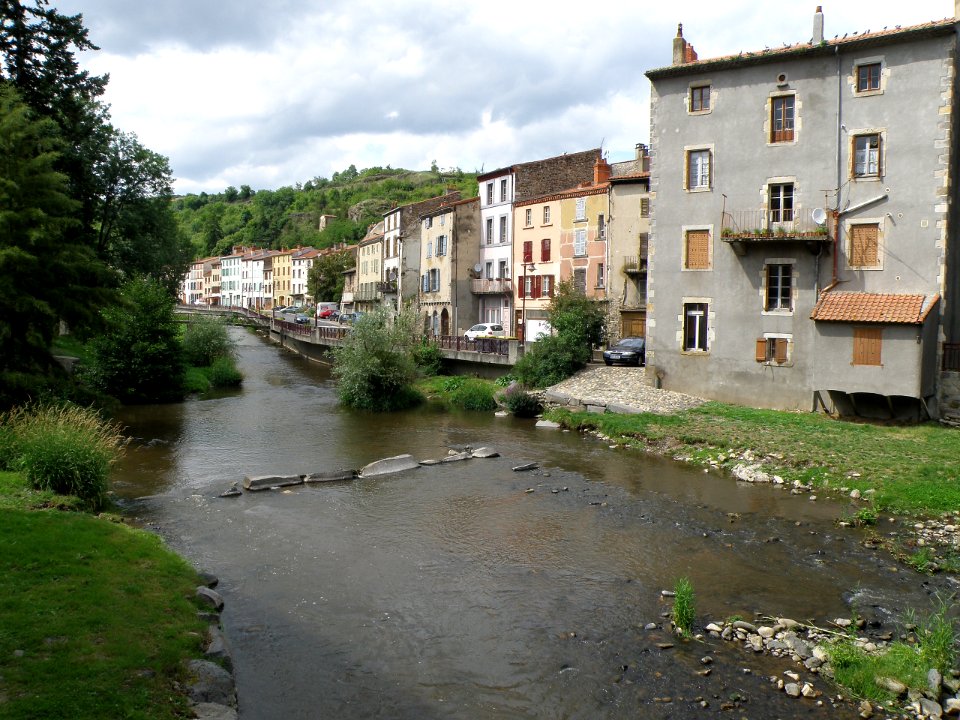 Champeix Couze de Chambon1