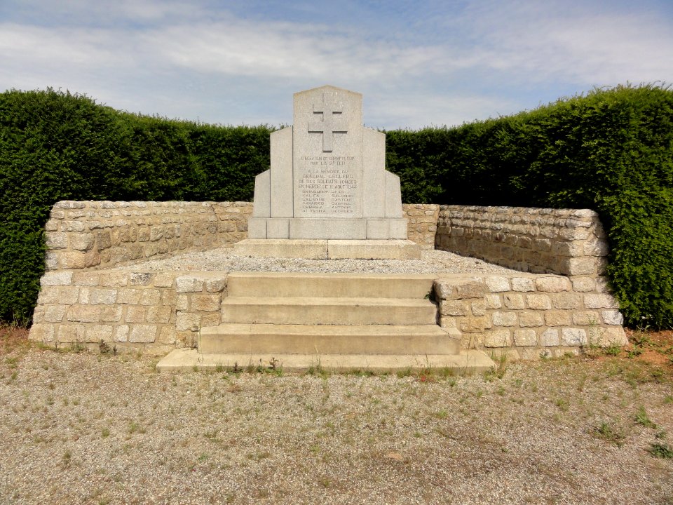 Champfleur (Sarthe) mémorial de la libération