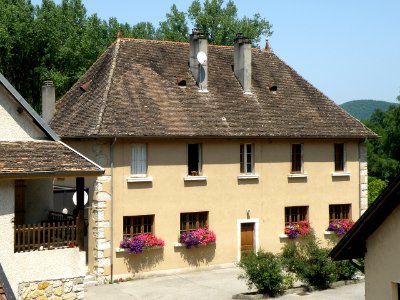 Chanaz École