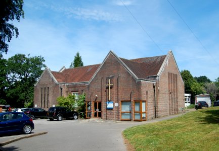 Chandler's Ford United Reformed Church, Kings Road, Chandler's Ford (June 2019) (2)
