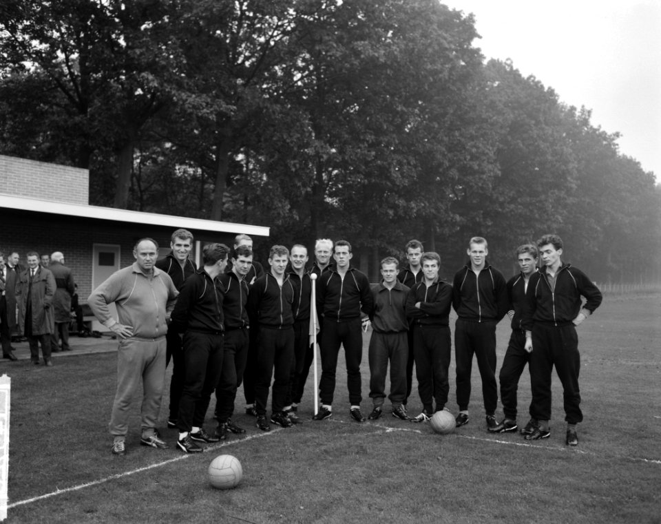 Centrale training Nederlands elftal te Zeist, Bestanddeelnr 914-3726