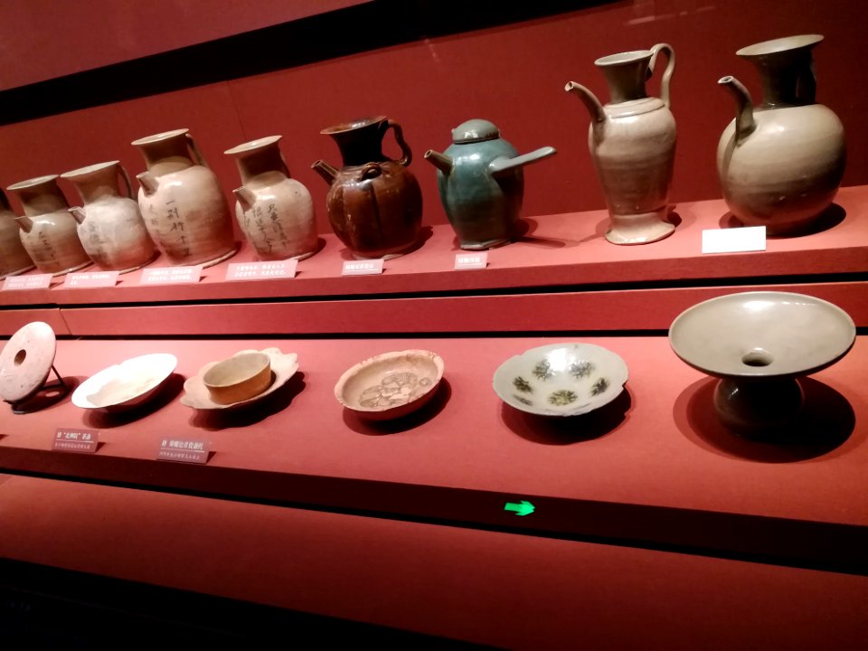 Ceramic bottles, Tang dynasty, Hunan Museum 02