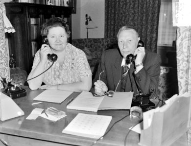 CENTRALE, TELEFOONS, Heer en mevrouw Goedhart, Bestanddeelnr 904-6156