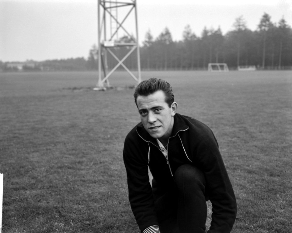 Centrale training Nederlands elftal te Zeist, Schrijvers, Bestanddeelnr 914-3731