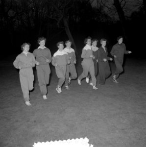 Centrale training Overveen ( Puck Brouwer ), Bestanddeelnr 906-1744