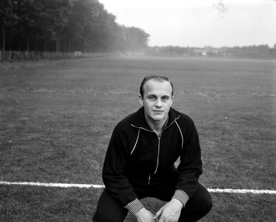 Centrale training Nederlands elftal te Zeist, Ouderland, Bestanddeelnr 914-3728