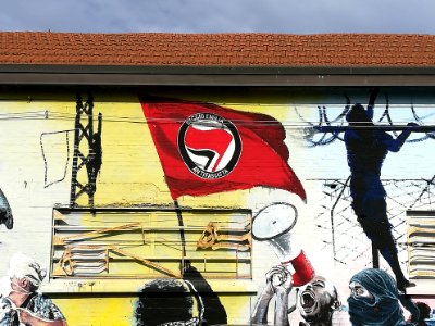 Centro sociale Reggio Emilia 05 graffiti