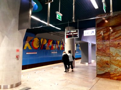 Centrum Nauki Kopernik metro station 02