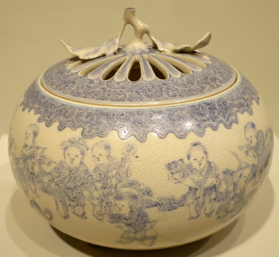 Ceramic incense burner and cover, 19th century, Cincinnati Art Museum
