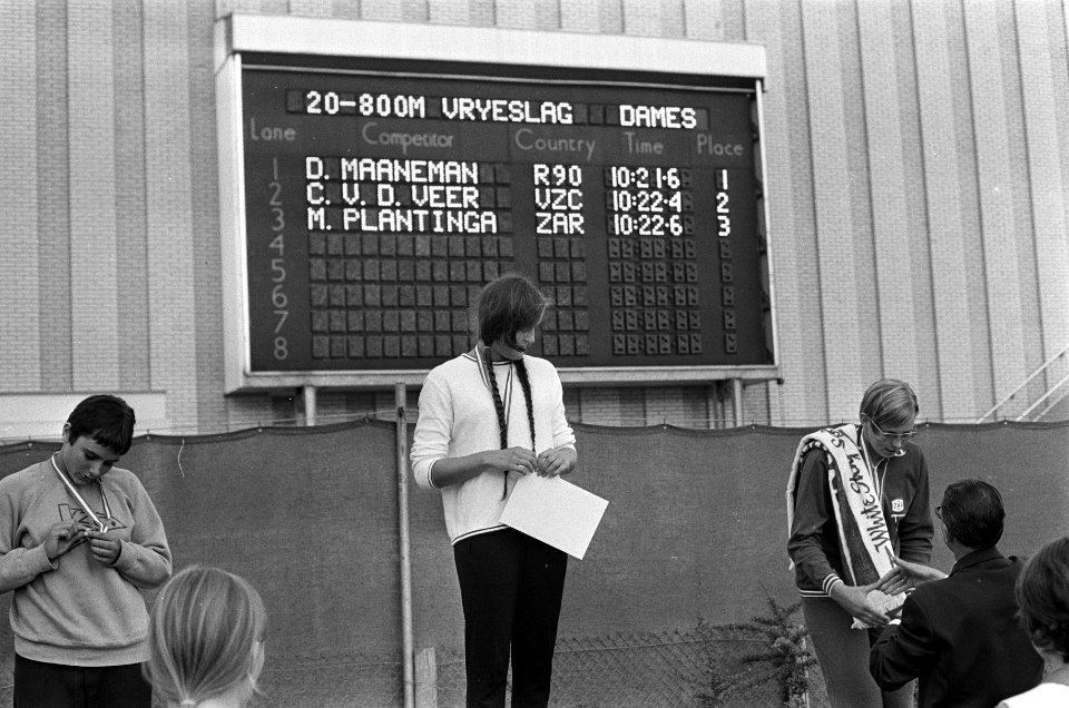 Ceremonie 800 m vrije slag, Bestanddeelnr 921-5617