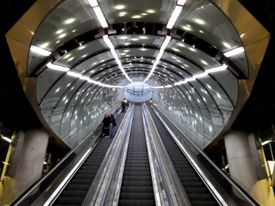 Centrum Nauki Kopernik metro station 03