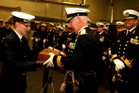 Ceremonieel-bij-de-commando-overdracht-van-de-netherlands-maritime-force