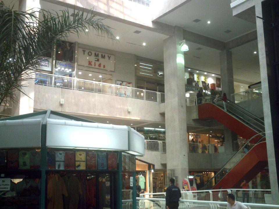 Centro Comercial Lago Mall