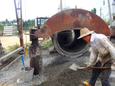 Centrifugal casting of concrete pipes - 09