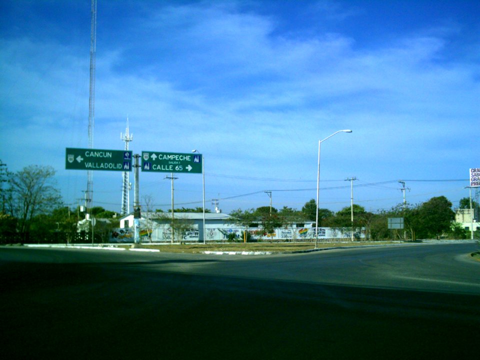 Centro de Transmisiones del Grupo Rivas en Mérida, Yucatán (01)