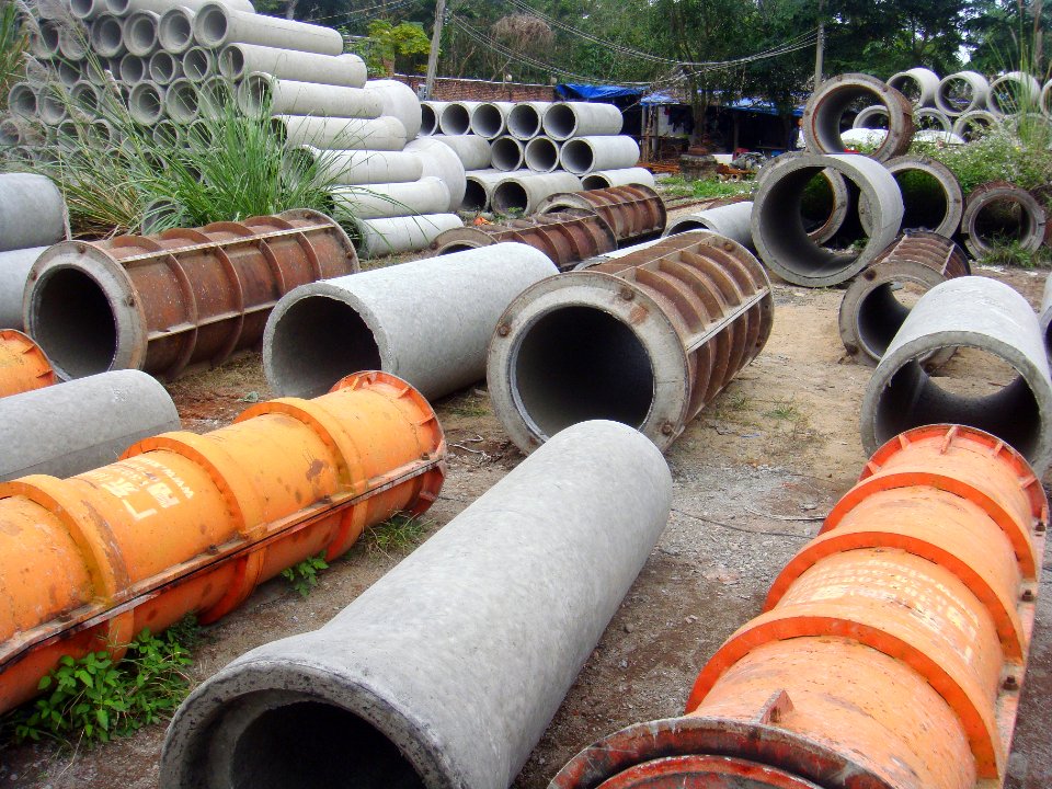 Centrifugal casting of concrete pipes - 07