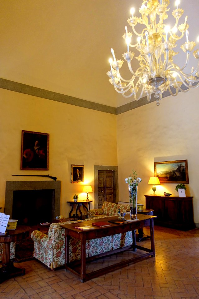 Central room - Villa Grazioli - Grottaferrata, Italy - DSC03521