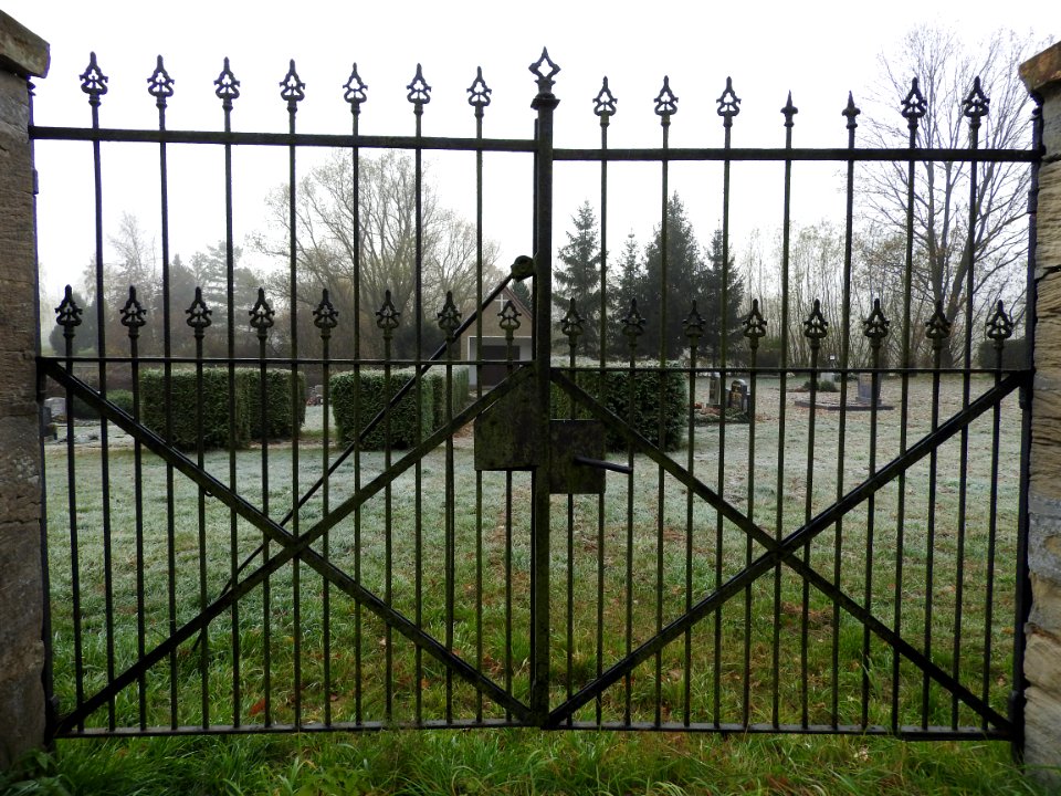 Cemetery Walpernhain 3