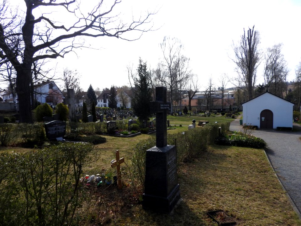 Cemetery Zwötzen 2