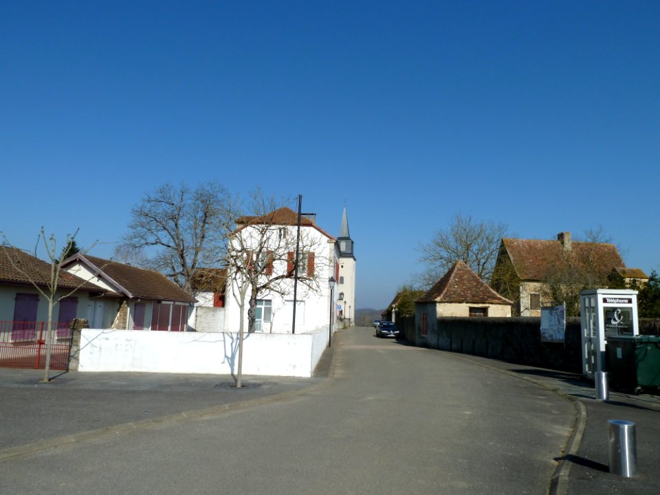 Centre du village de Loubieng