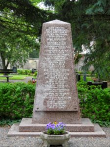 Cemetery Weida 17