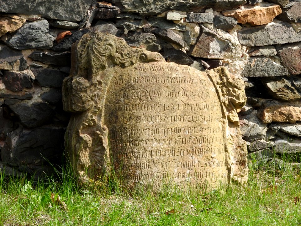 Cemetery Triptis 22