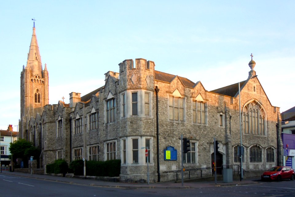 Central Methodist Church, Pevensey Road, Eastbourne (NHLE Code 1268358) (June 2015) (1)