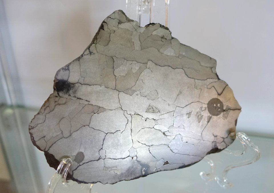 Central Missouri, Nebraska, Iron, IIAB - Center for Meteorite Studies - Arizona State University - Tempe, AZ - DSC05792