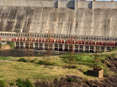 Central Hidroeléctrica Simón Bolívar Represa de Guri سیمون بولیوار هیدرولیک، سد گوری 28 photo