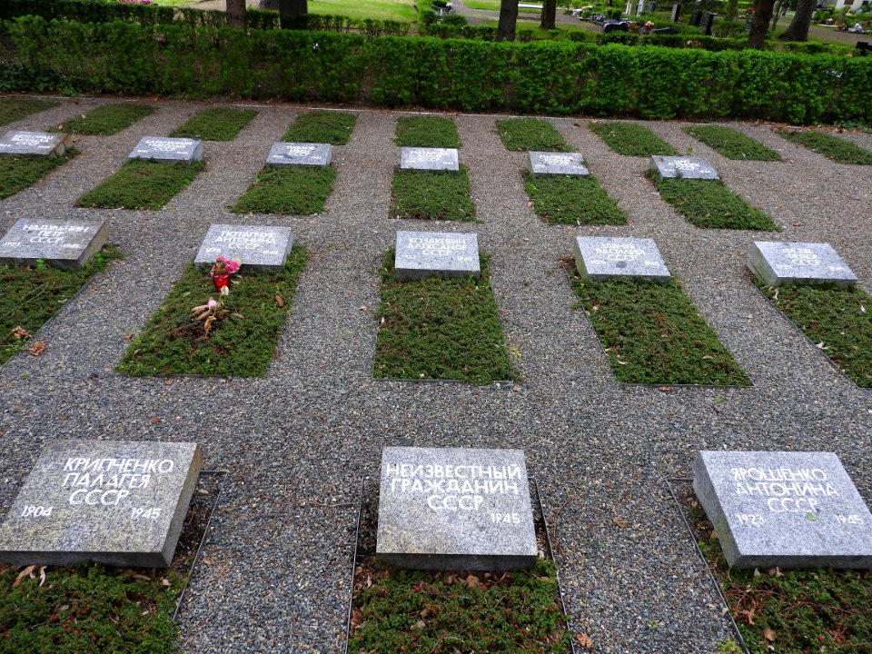 Cemetery Weida 15