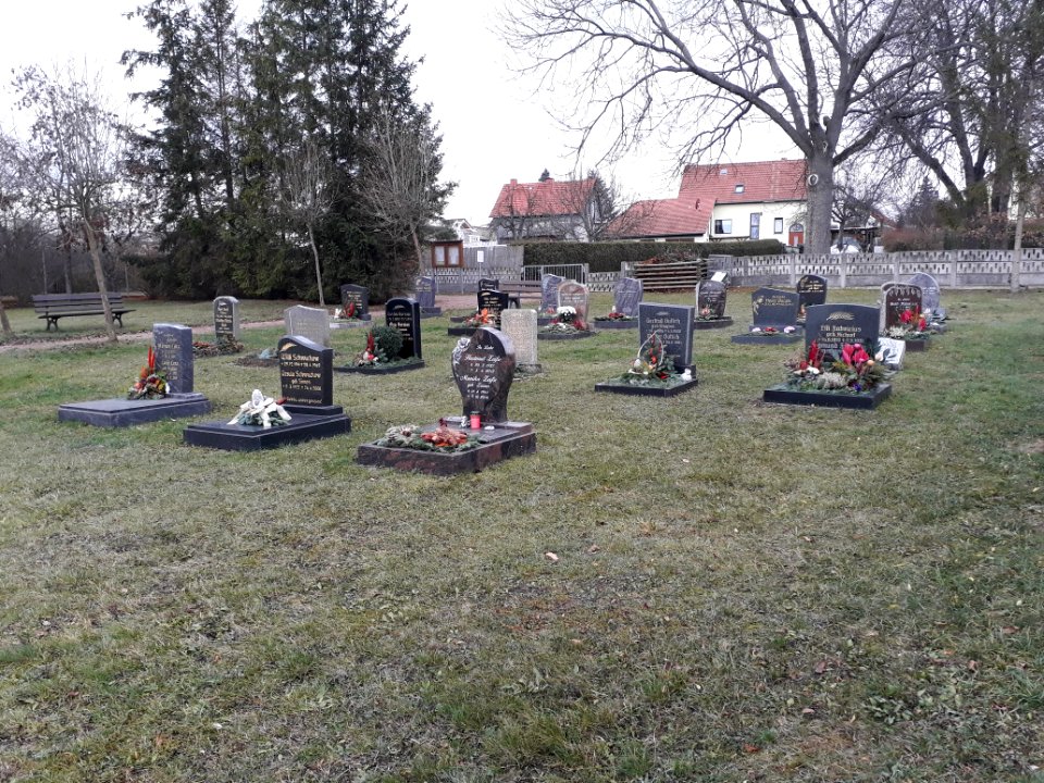 Cemetery Rehestädt 1