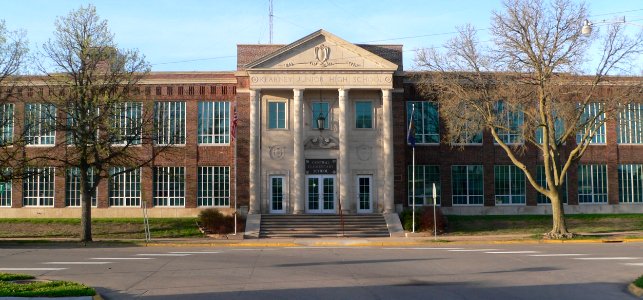 Central Elementary School (Kearney, NE) from N 1