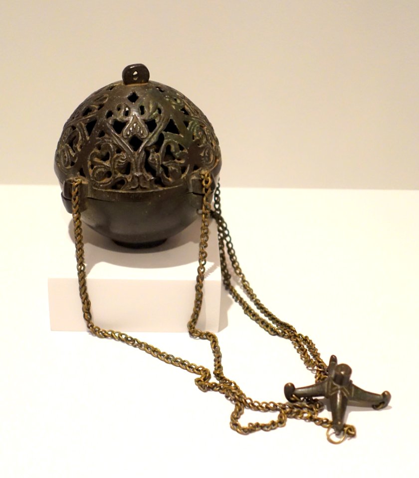 Censer, artist unknown, Germany, 13th century, bronze - Busch-Reisinger Museum, Harvard University - DSC00991